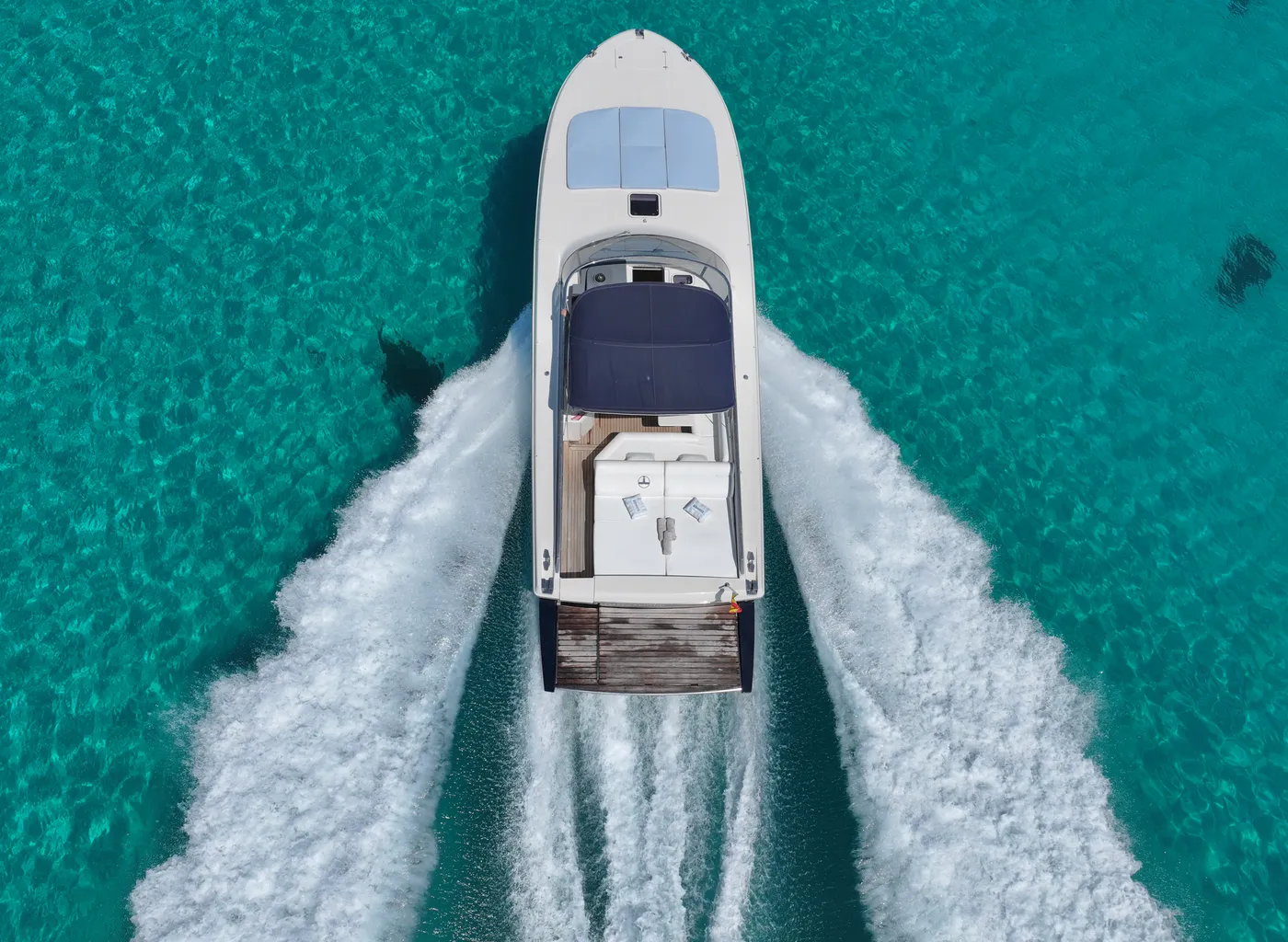Itama 40 · Sweet Caroline, private charter Ibiza