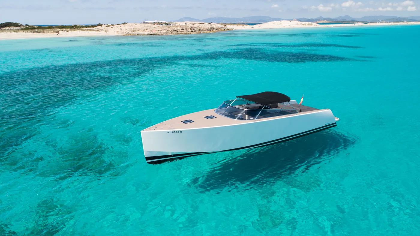 VanDutch 40 · Smart Ass — private charter Ibiza