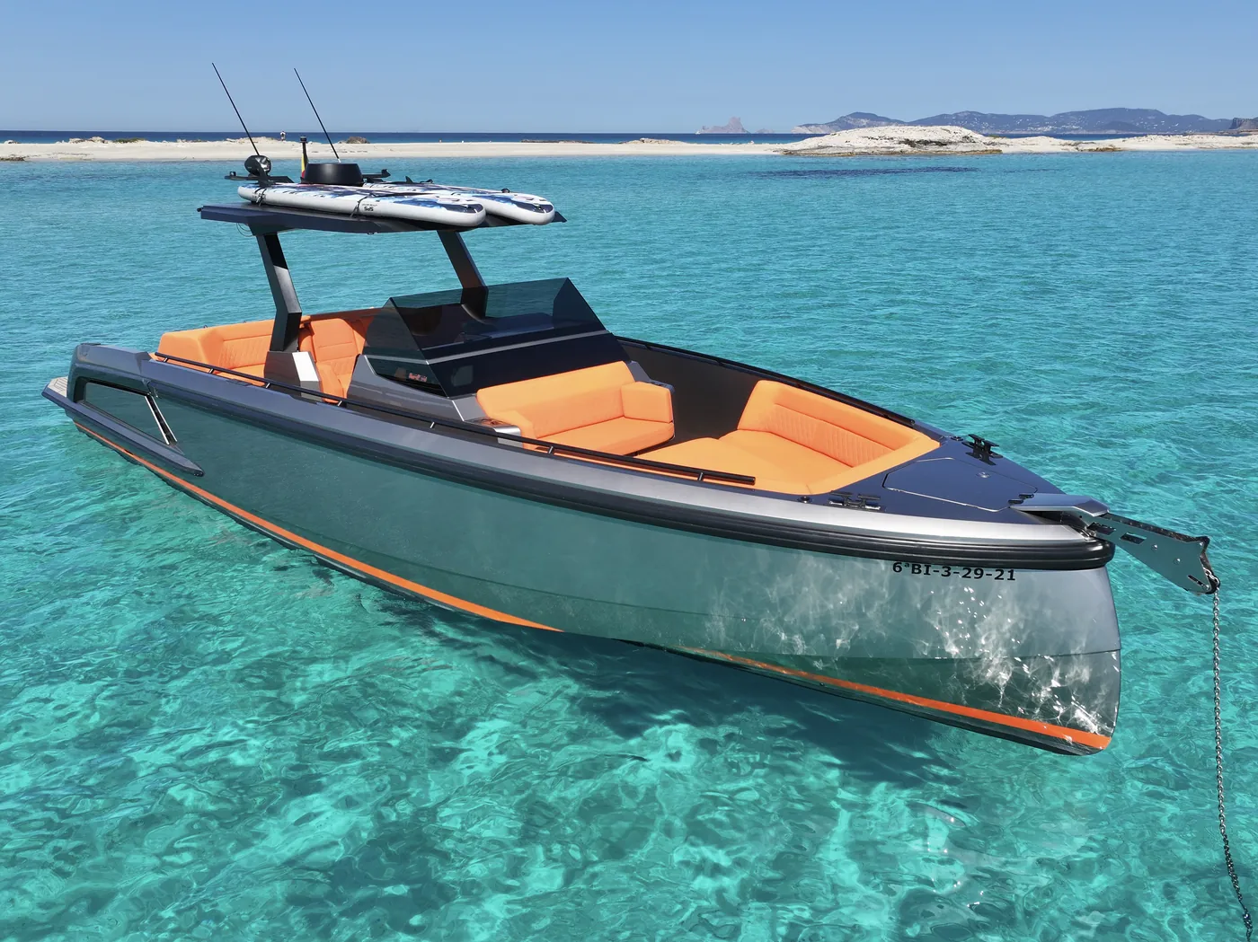 VQ40 · Caja Tres — private charter Ibiza